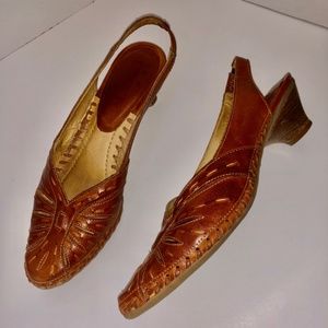 Pikolinos Saddle Color Sling Back Sandal - size 37 or US 7